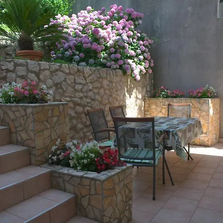 By The Sea Podgora, Makarska - 13864 アパート *